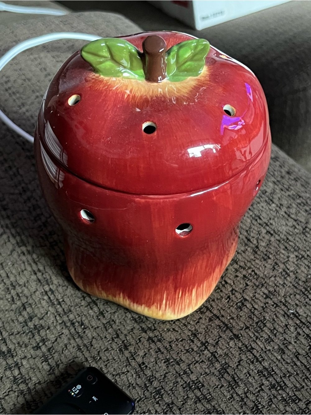 Scentsy Apple Full-Size Ceramic Wax Warmer Night Light Warmer
